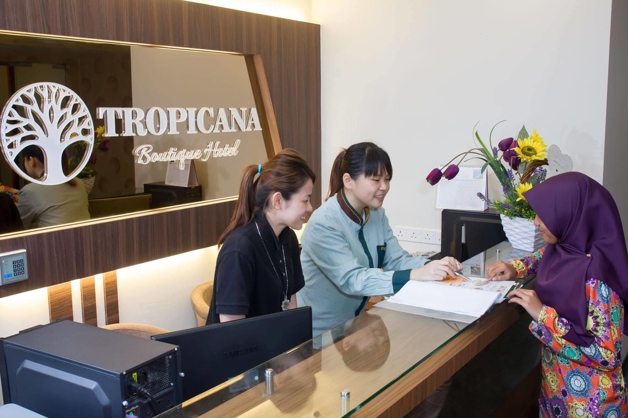 Tropicana Homestay Muar Kültér fotó
